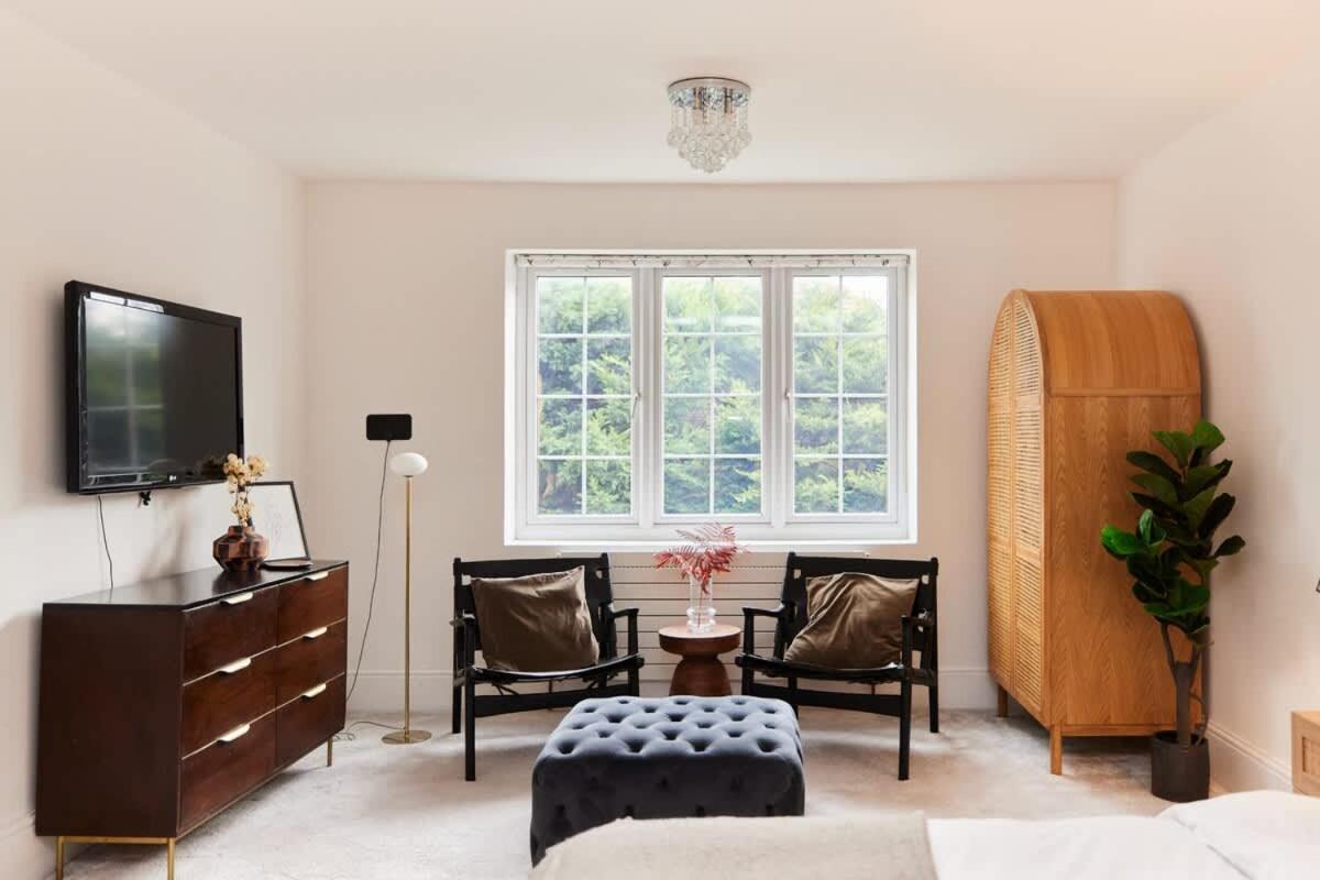 The Redbridge Sanctuary - Spacious 3bdr House With Garden